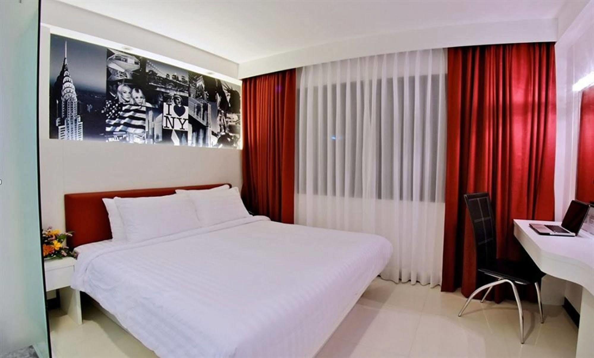 فندق سيتنين سوكومفيت 11 نانا بانكوك باي كومباس هوسبيتاليتي المظهر الخارجي الصورة